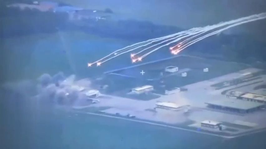 Video: Jak Rusové bombardovali své vlastní území